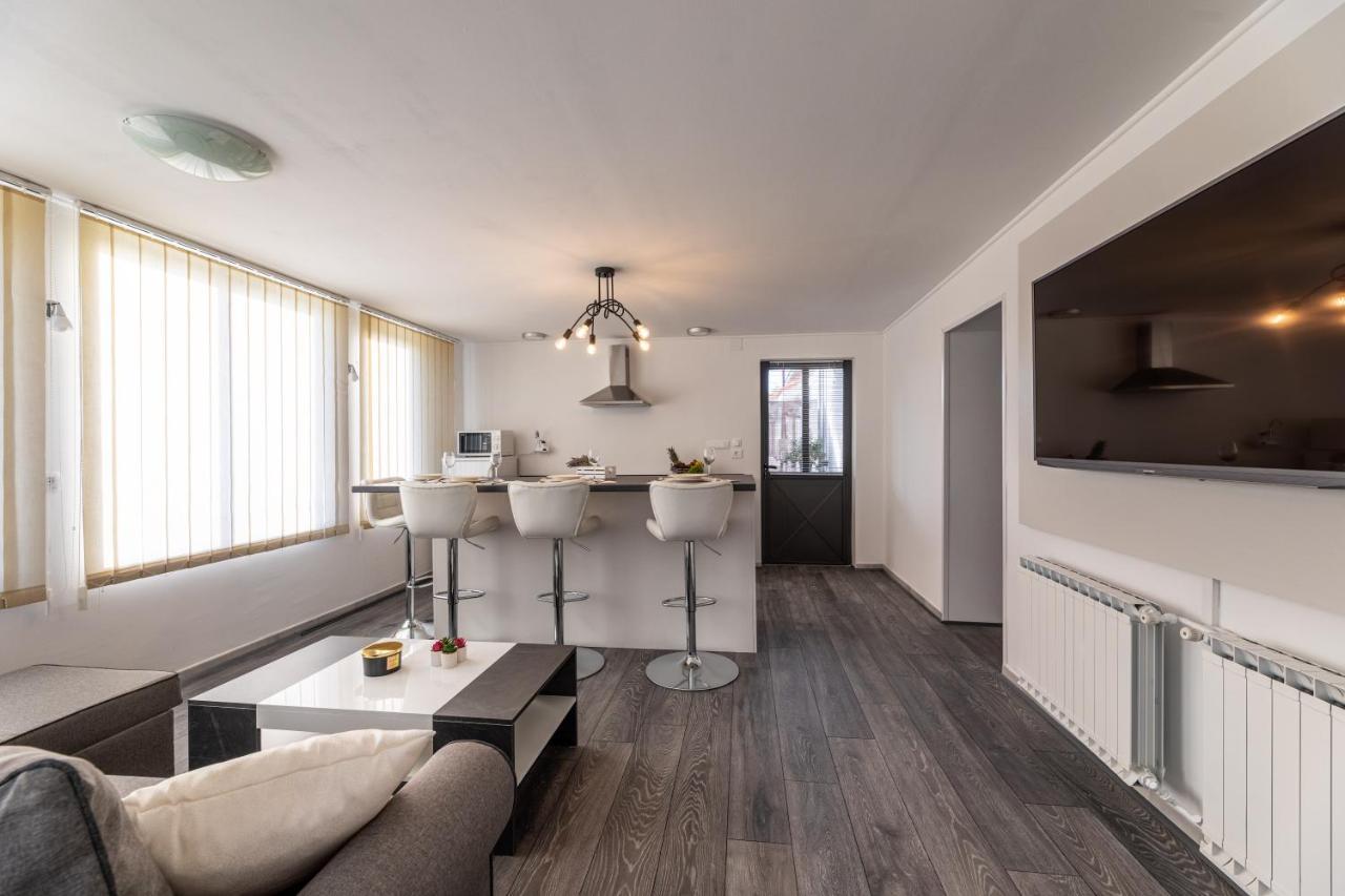 Apartment Josip Brusic Gabonjin Kültér fotó