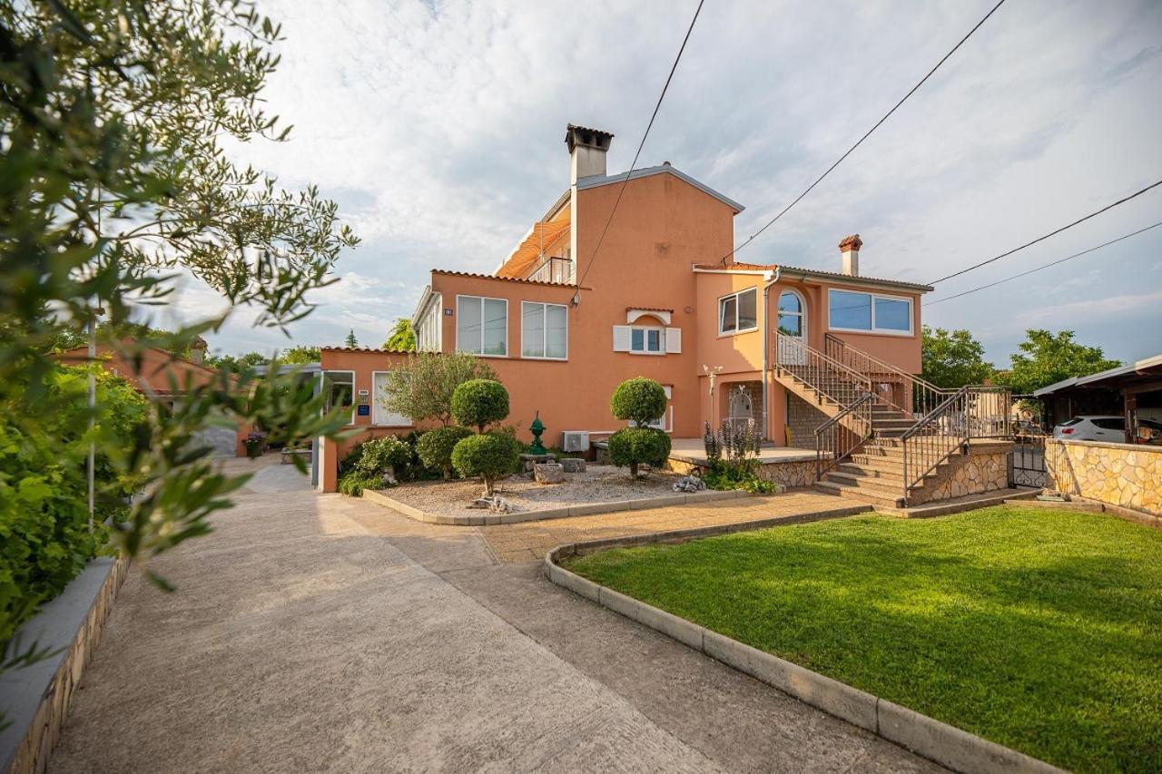 Apartment Josip Brusic Gabonjin Kültér fotó