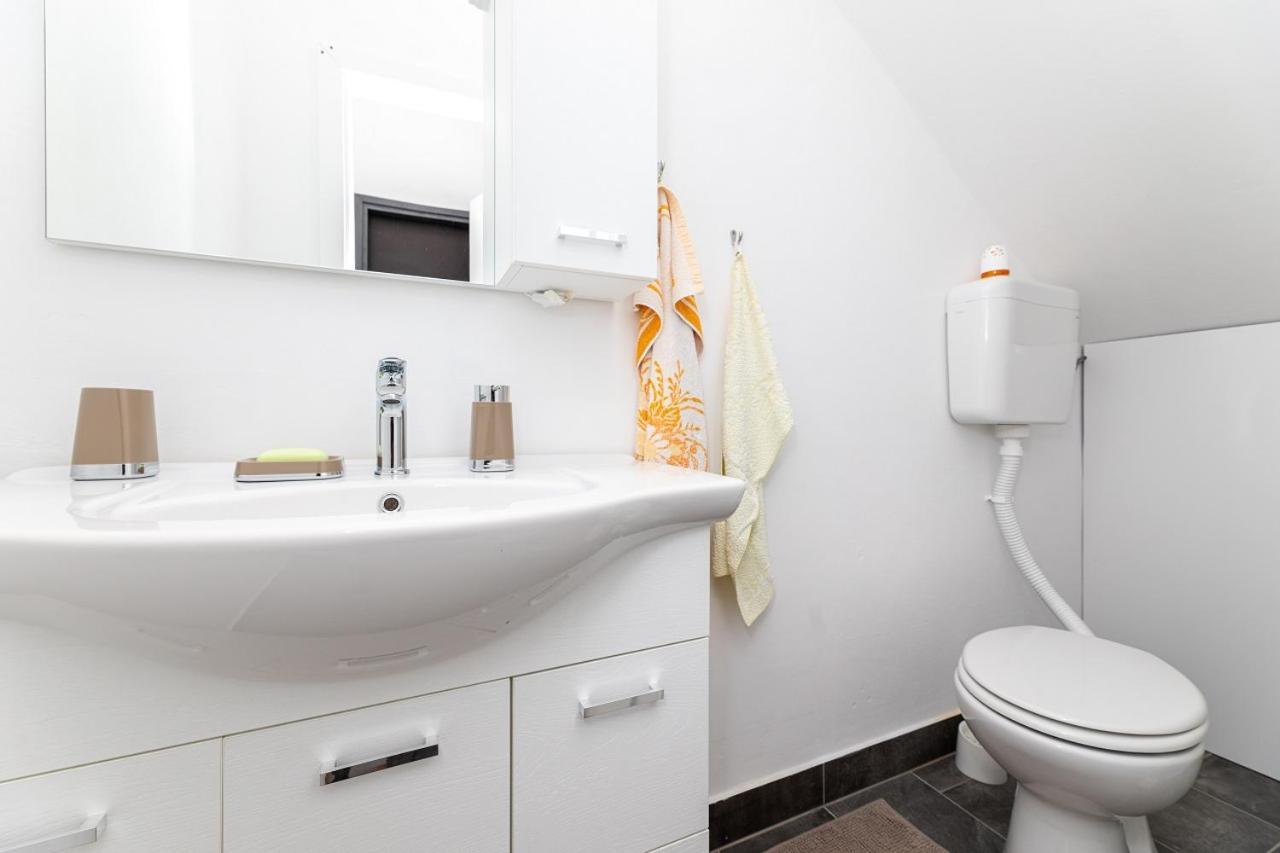 Apartment Josip Brusic Gabonjin Kültér fotó